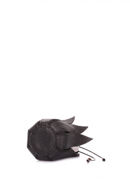 Шкіряна ключниця-квітка POOLPARTY чорна